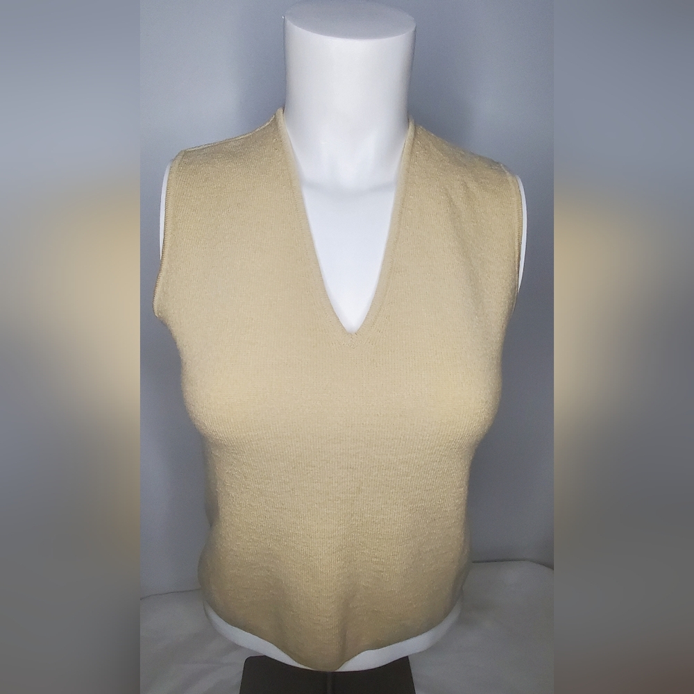 Banana Republic Size S Cream 100% Merino Wool Sleveless Sweater